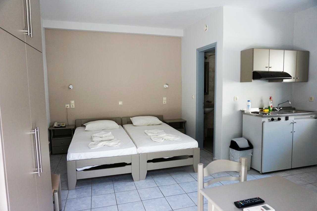 Niriis Hotel Kato Daratso Exteriér fotografie